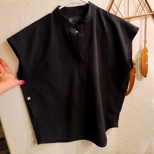 Figs top Rafaela oversized. Black scrub top.  Barley used.  Fits more like a med